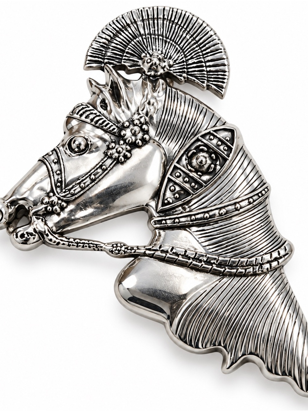 Silver Horse Head Brooch - Elegant Metallic Equestrian Pin
